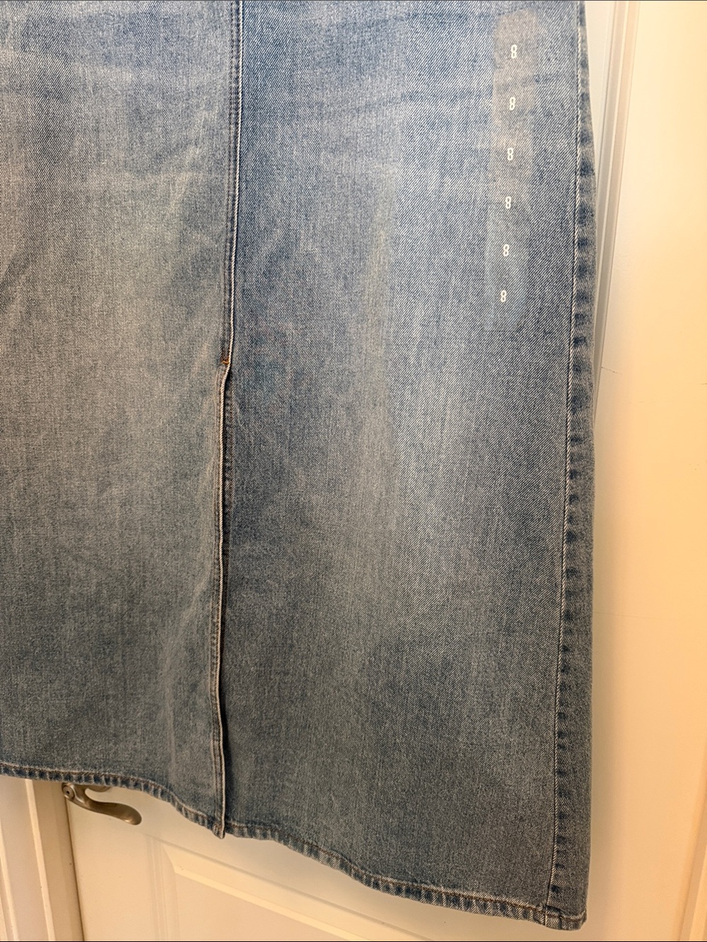 NWT Classic Denim A-Line Skirt w/ Front Slit, Size 8 - Picture 5 of 13